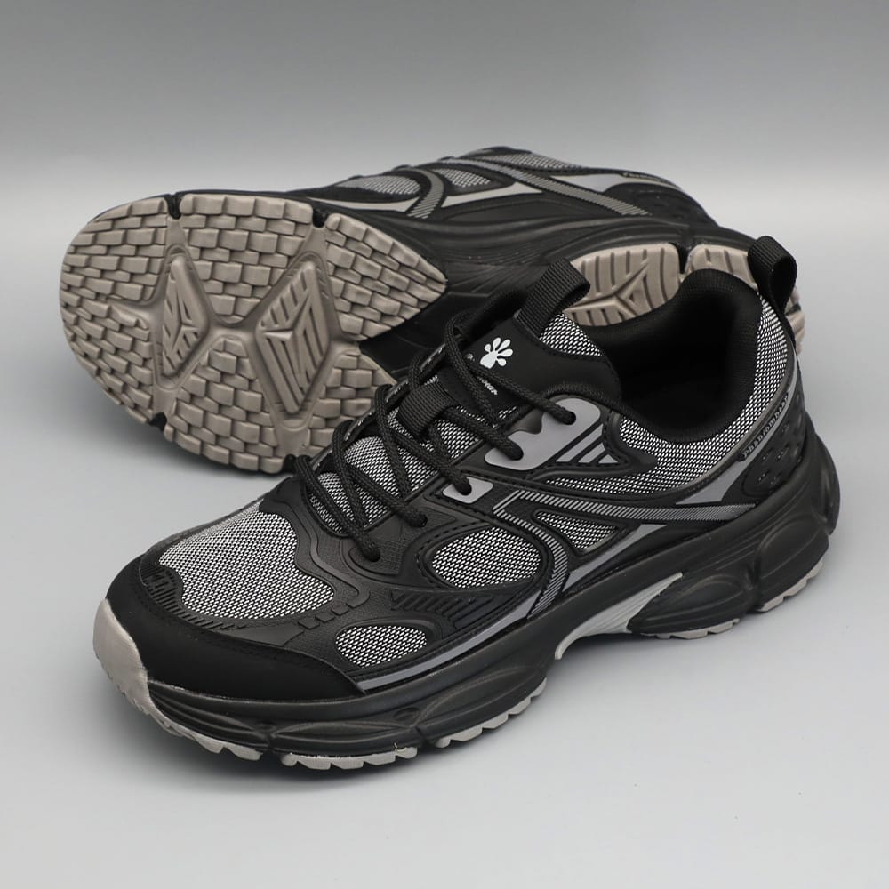 Jackson &amp; Blake  Ridge Trail Runner