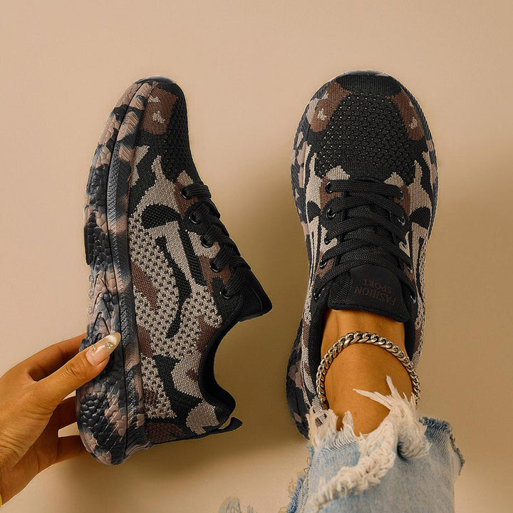 Nyla Sneaker